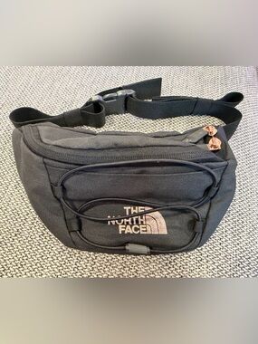 The North Face Black Rose Gold Women’s Fanny Pack Waist Bag BNNU